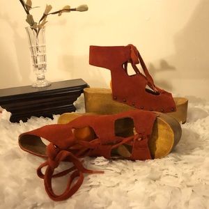 Kelsie Dagger Brooklyn Rust Suede Platform Sandal